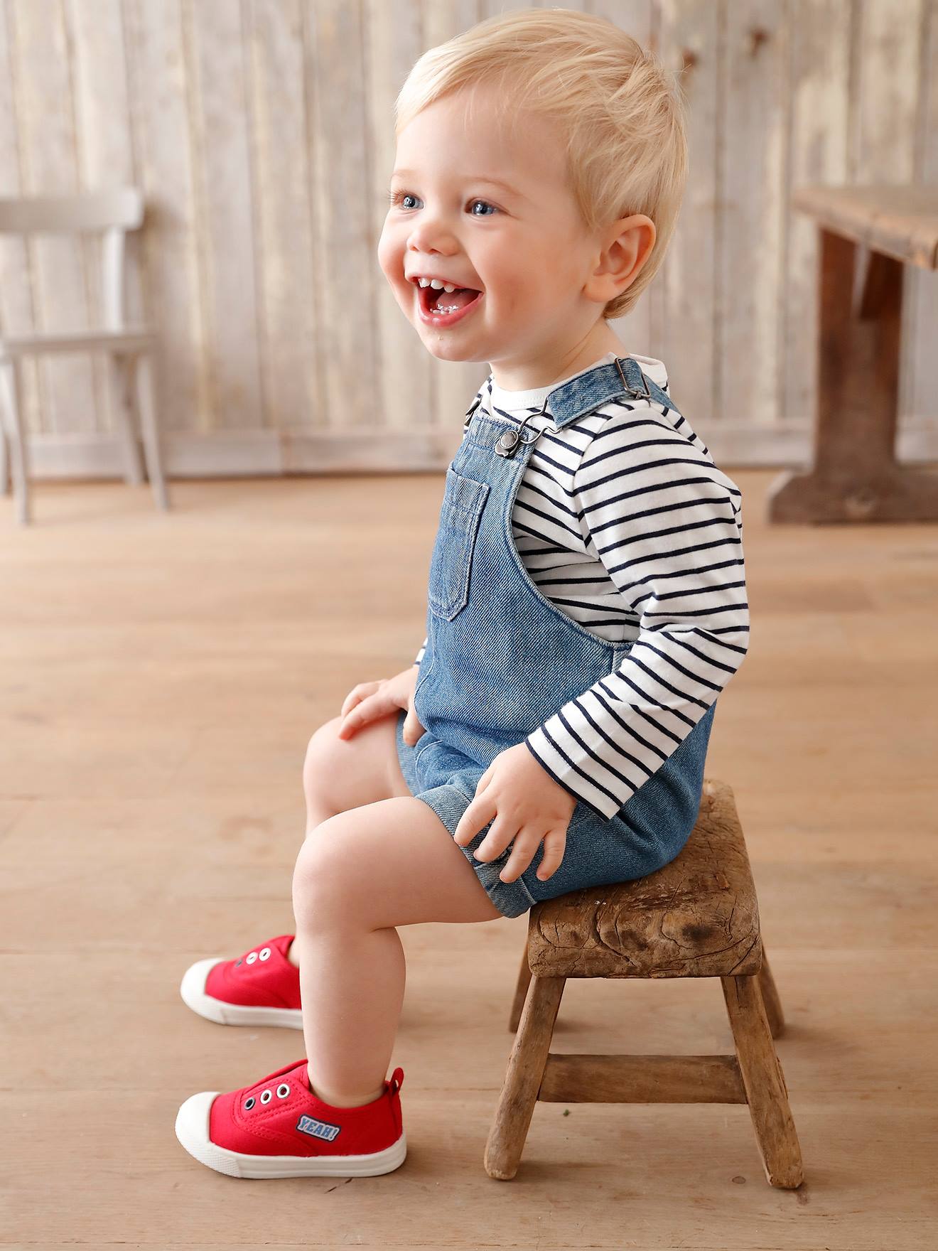 Vertbaudet Kurze Baby Latzjeans - blue stone