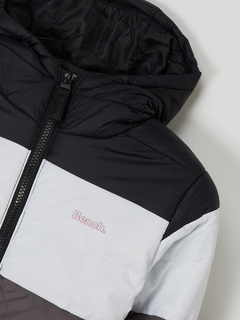 Steppjacke mit Logo in schwarz