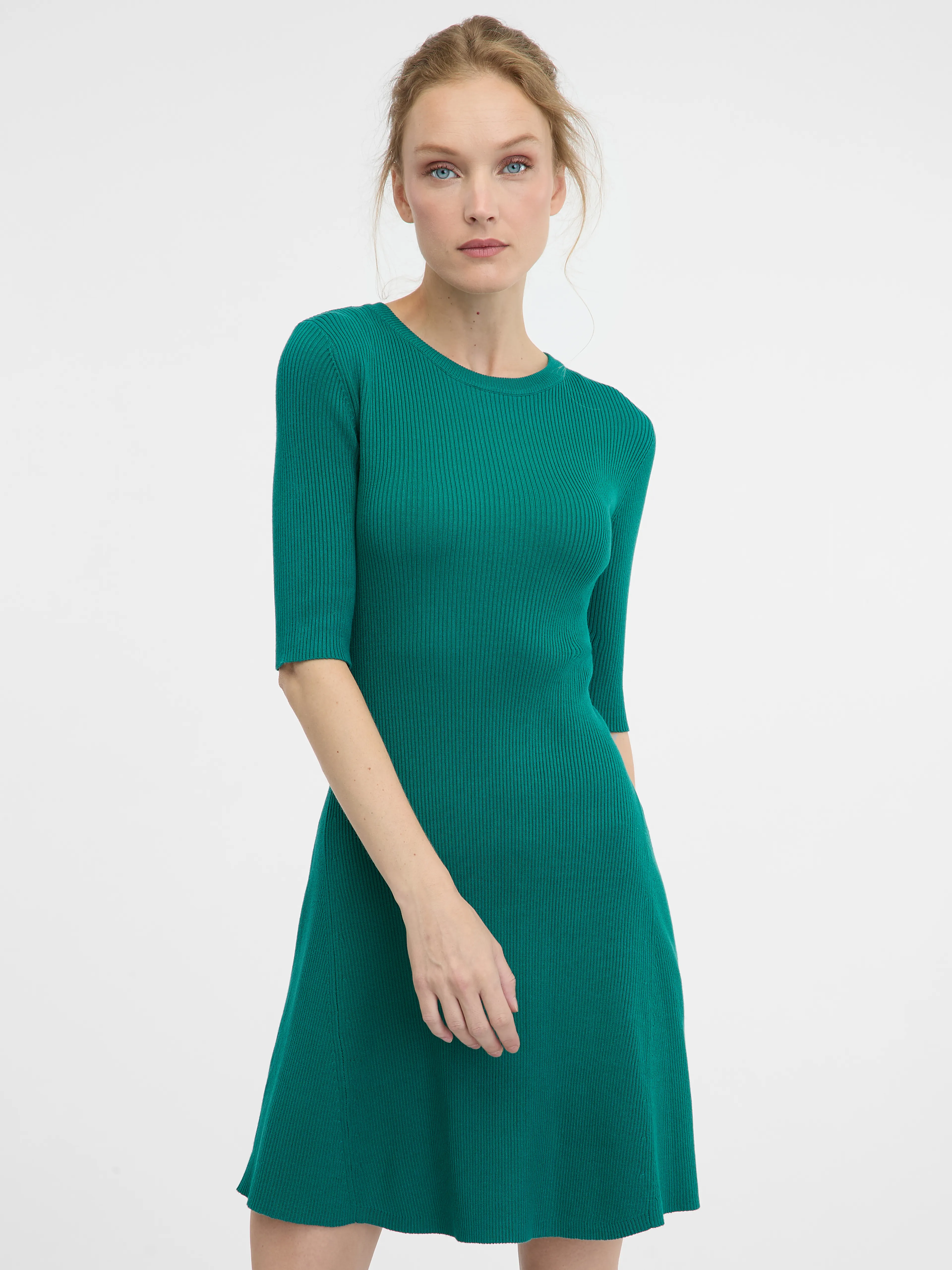Grünes kurzes Damenkleid ORSAY