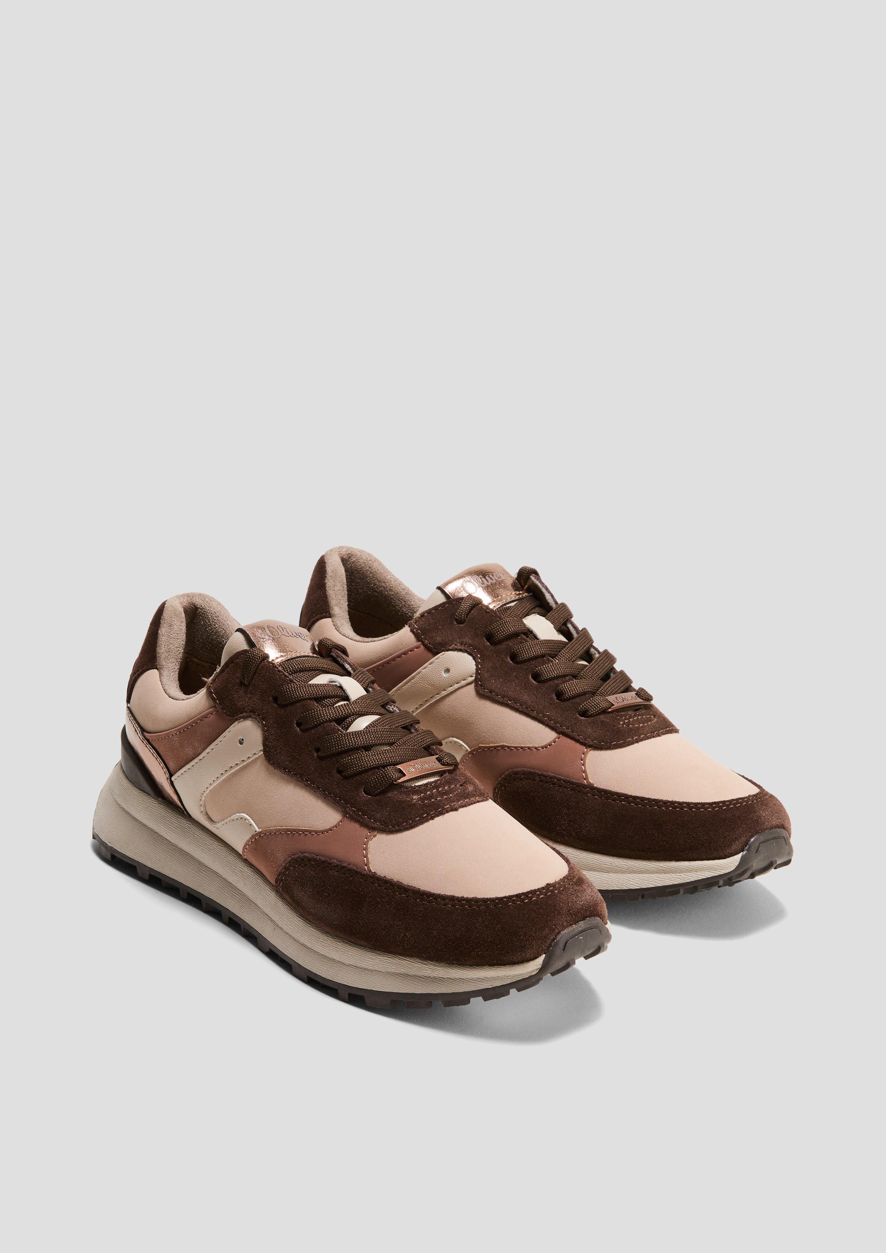 Sneaker mit Kontrast-Details  6008275-339