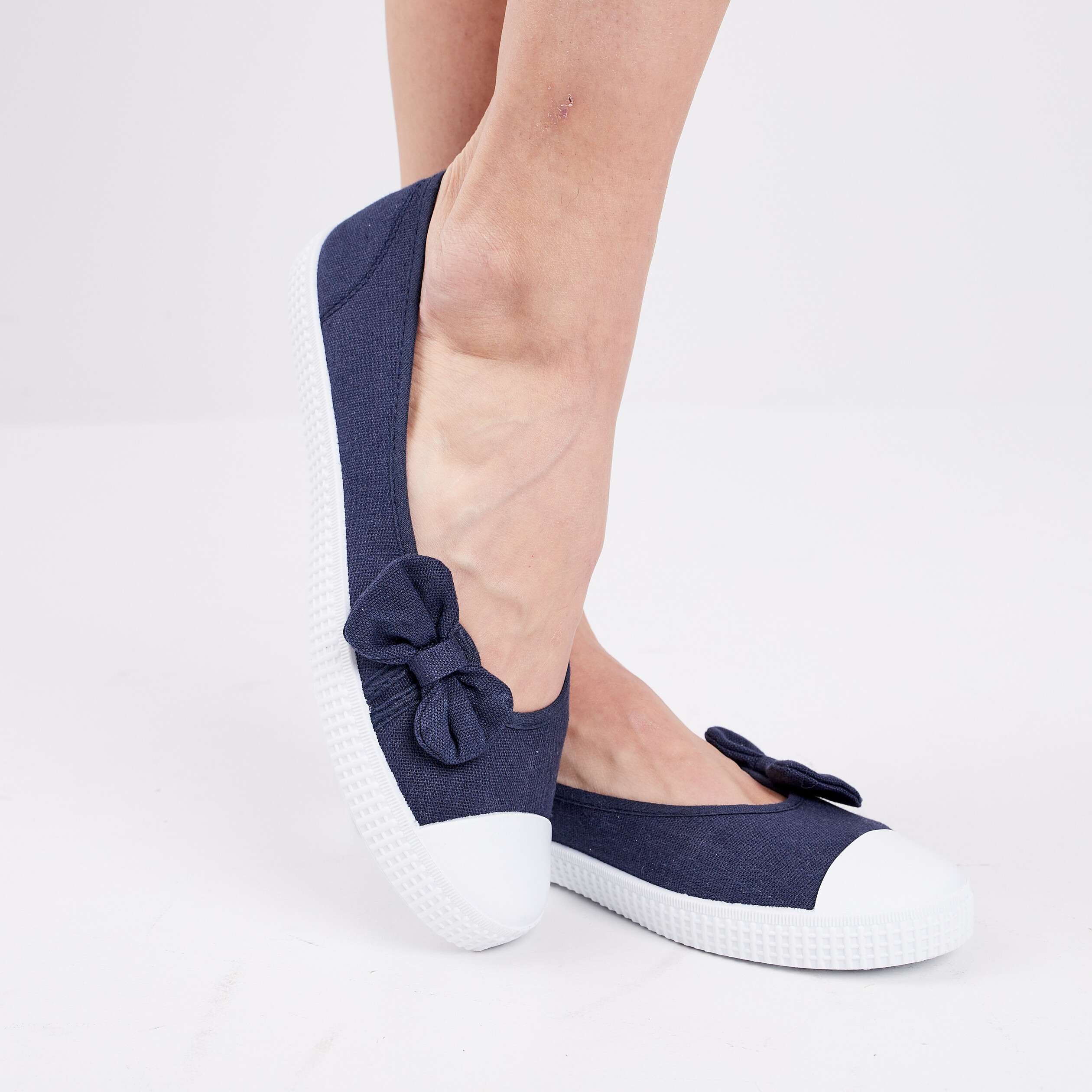 Ballerines en toile avec noeuds bleu marine femme | La Halle