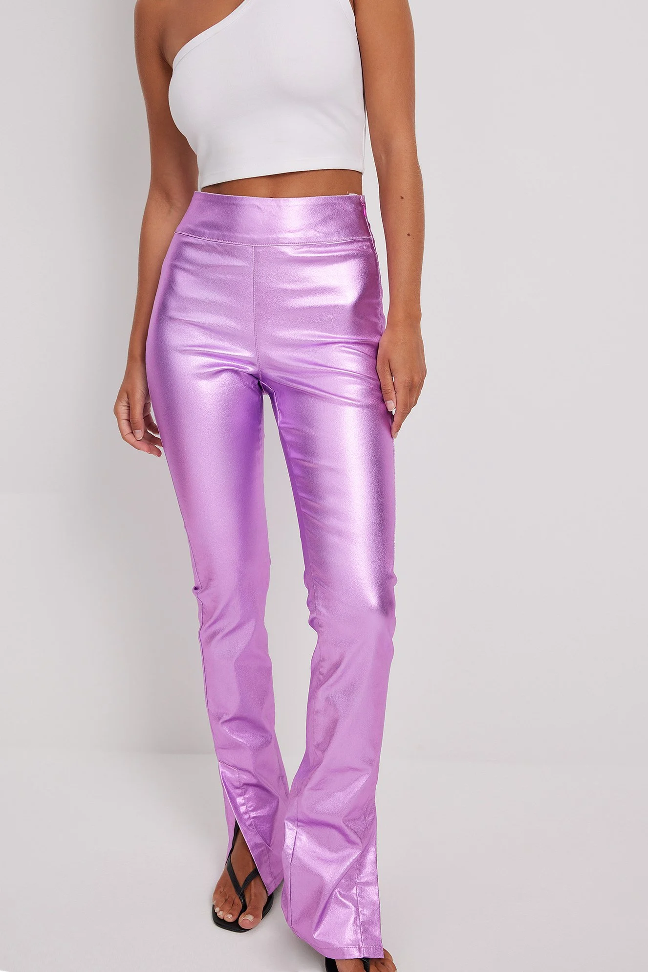 Slim-Fit-Jeans mit Schlitz