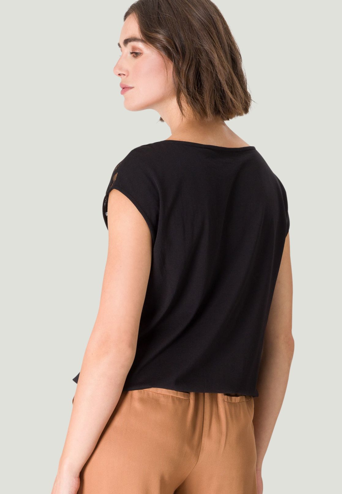 Shirt mit Netzeinsatz