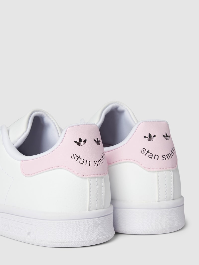 Sneaker mit Label-Print Modell 'STAN SMITH' in weiß