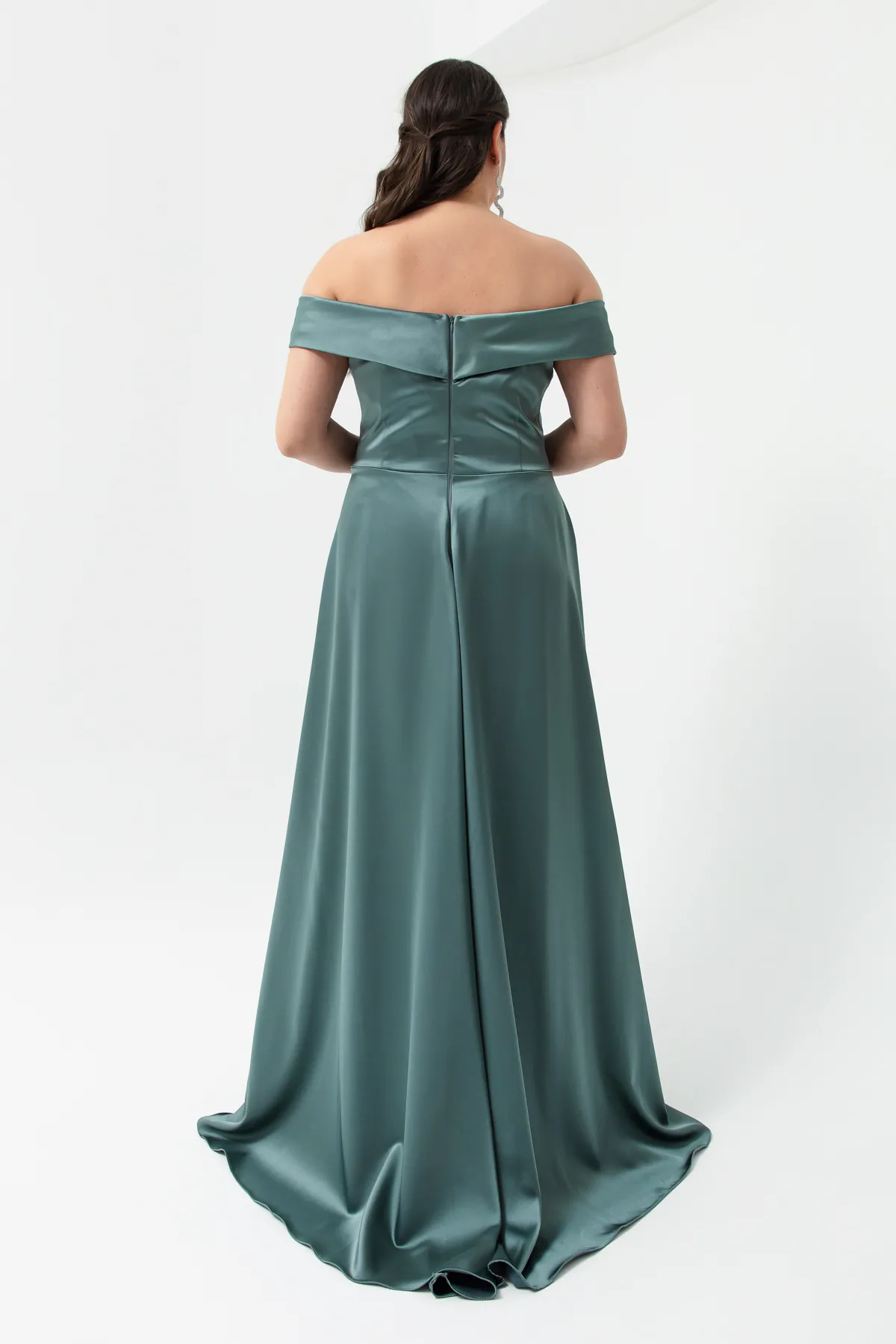 Lafaba  Türkisfarbenes Abendkleid und Abschlusskleid aus Satin für Damen in großen Größen mit U-Boot-Ausschnitt