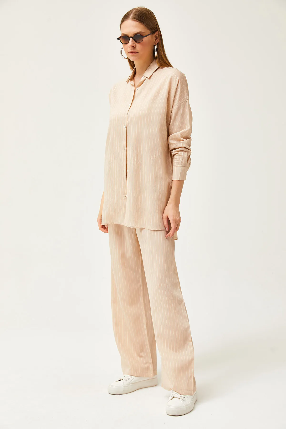 Olalook  Damen Stein gestreiftes Hemd Hosen Set TKM-19000282