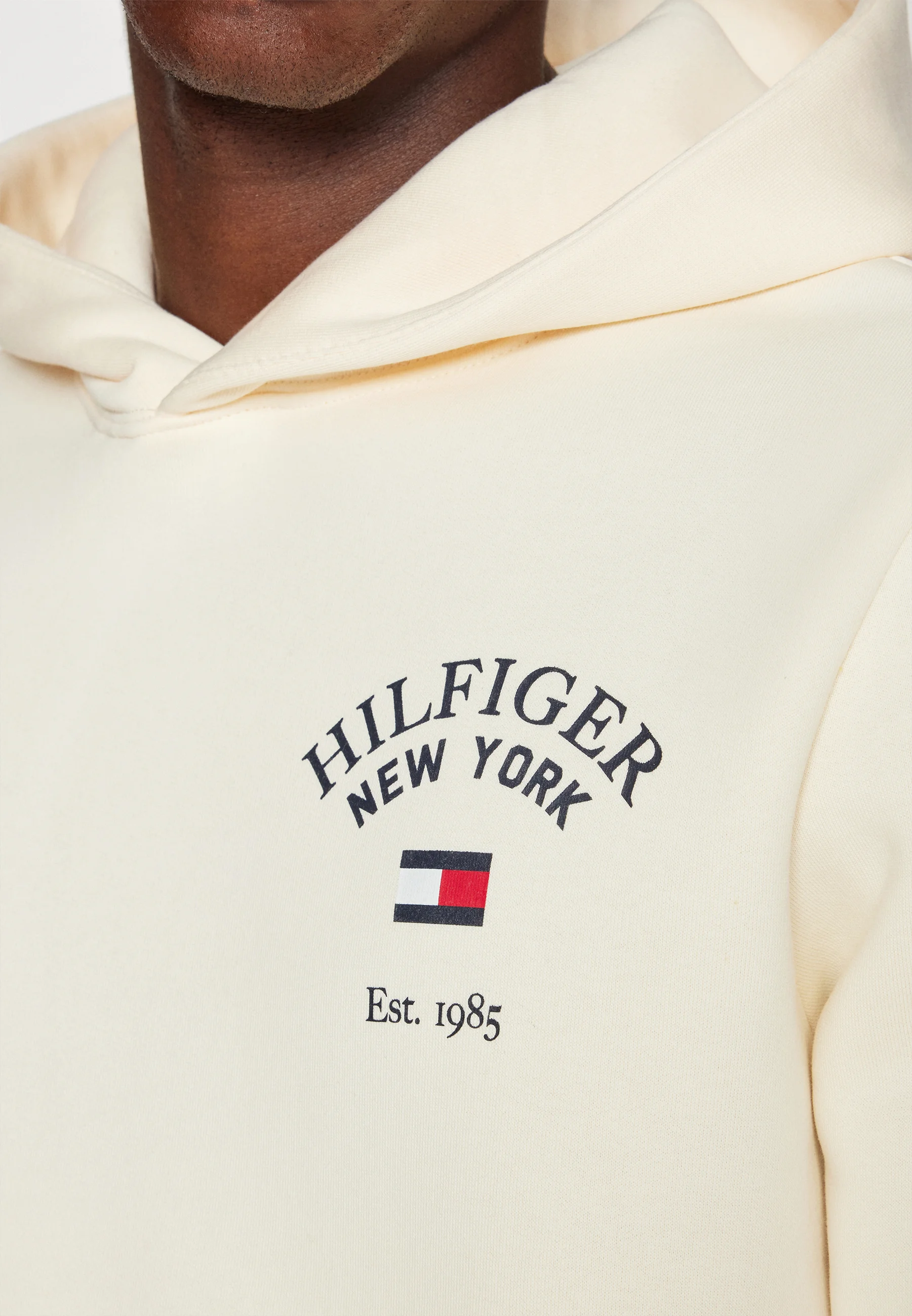 Sudadera con capucha Tommy Hilfiger ARCHED VARSITY