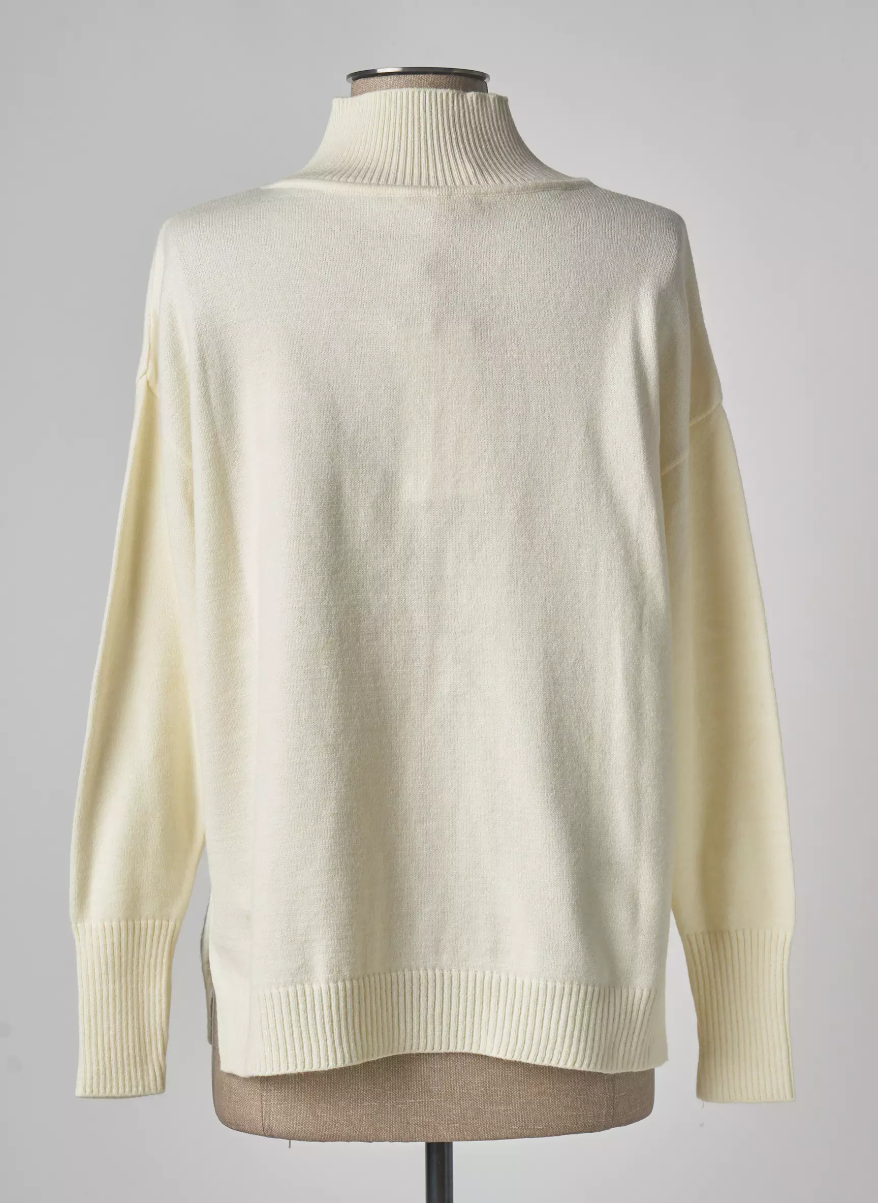 Pame Carrioni Pulls Femme couleur beige