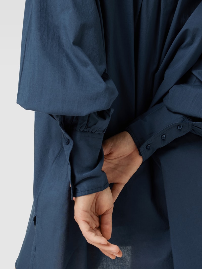 Longbluse mit Umlegekragen in marineblau