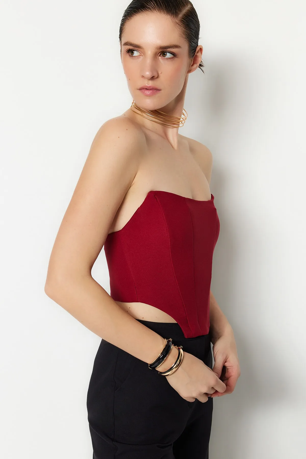 Trendyol Collection  Weinrotes, bauchfreies, gefüttertes, gewebtes Korsett mit detailliertem Bustier TPRSS21BS0032