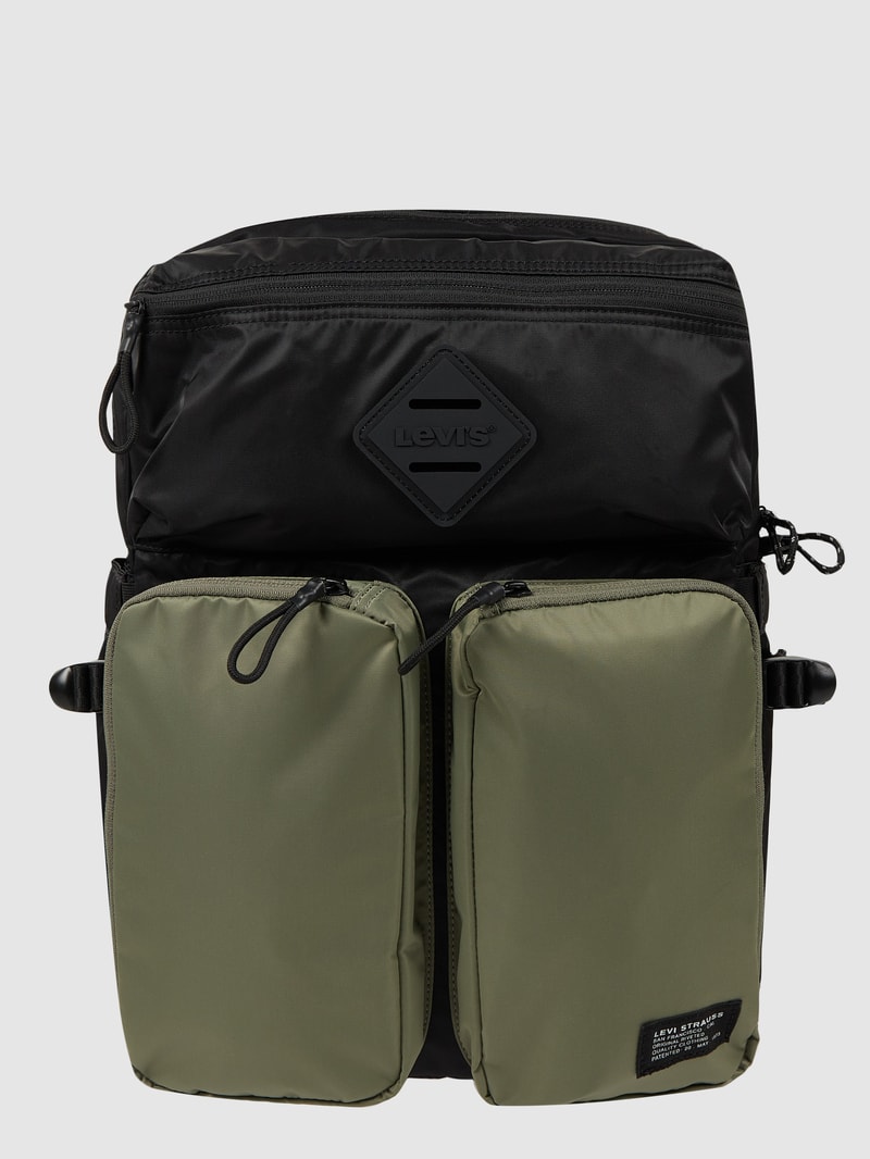 Rucksack mit Frontfächern in schwarz