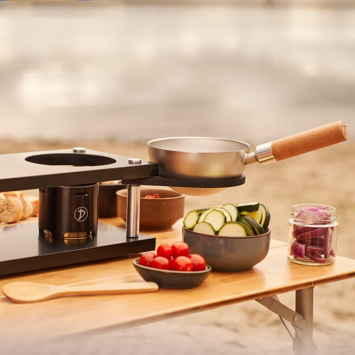 DeWok Raclette DeWok Abstellring, perfekt um dein Gericht vorzubereiten oder eine Pause einzulegen
