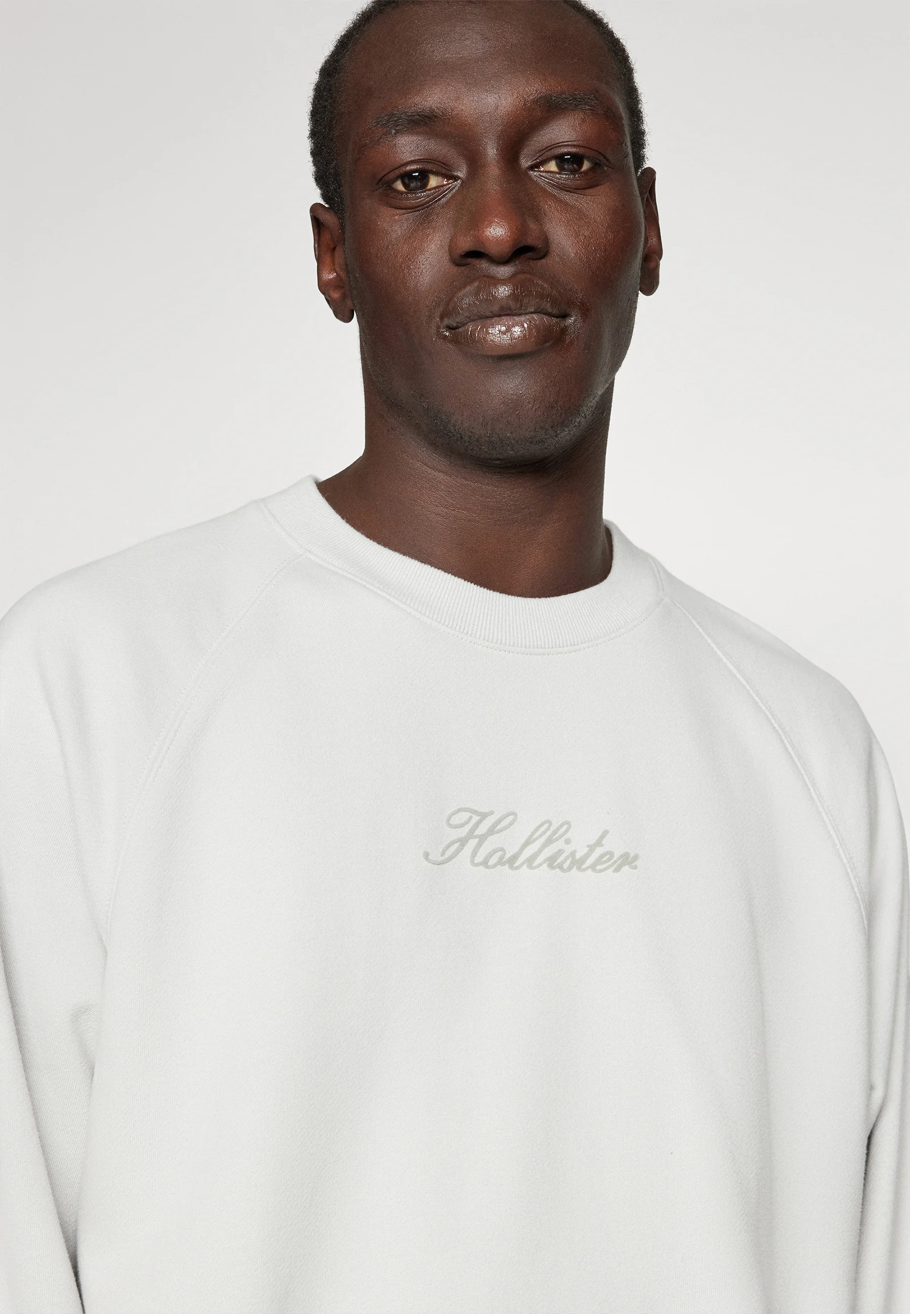 Sudadera Hollister Co. EXCLUSIVE CREW