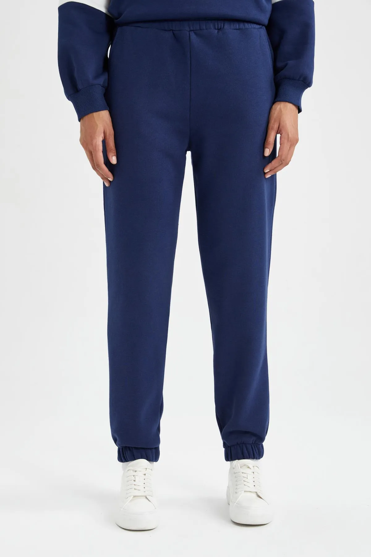 DeFacto  Jogger Dicke Jogger-Jogginghose mit Taschen B1859ax23au