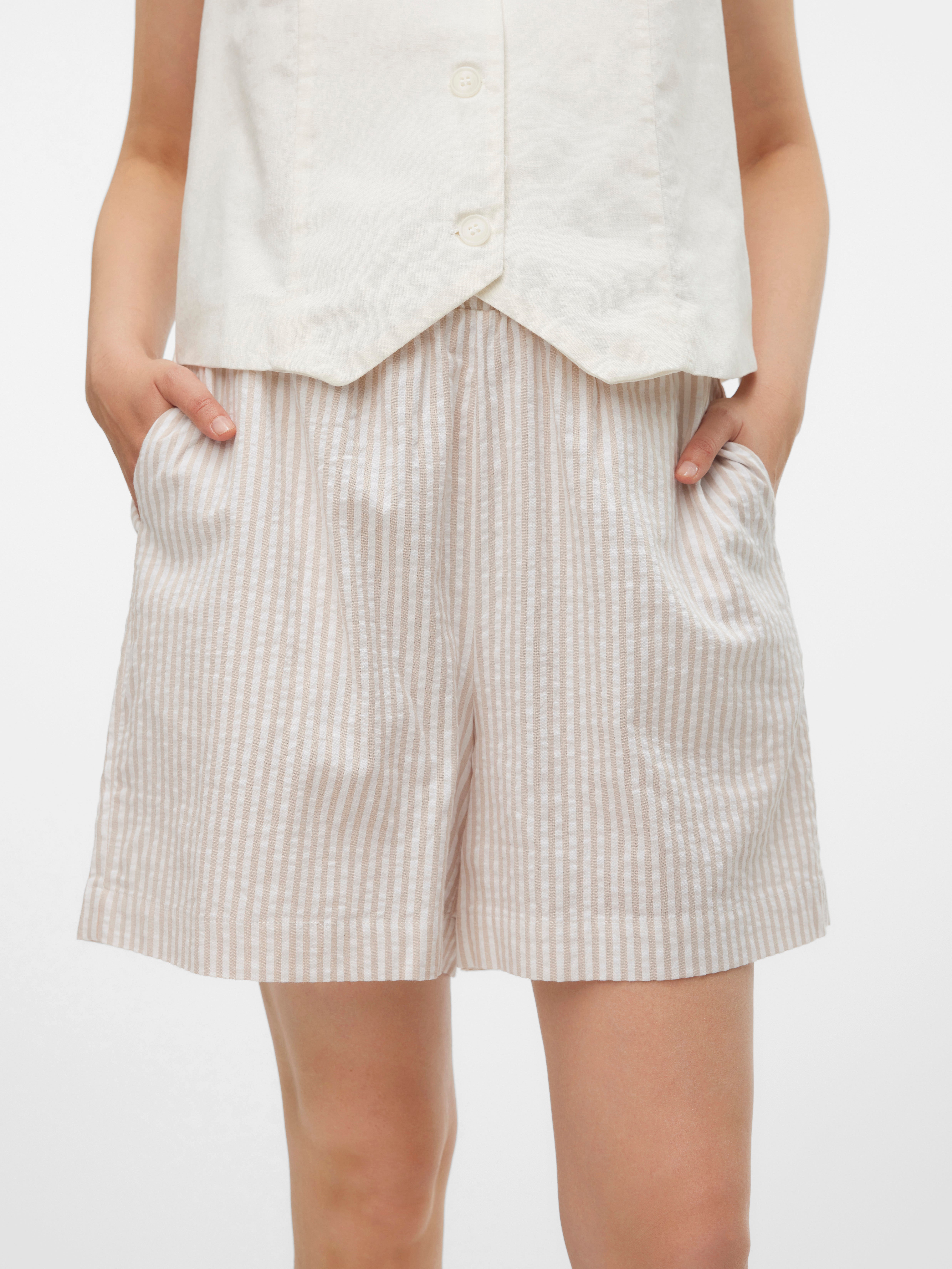 VMMOLLY Shorts