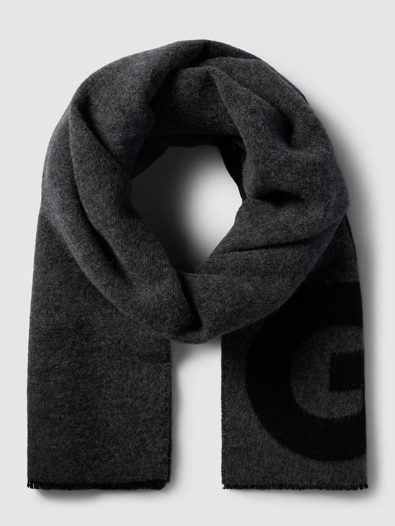 Schal mit Label-Print in schwarz