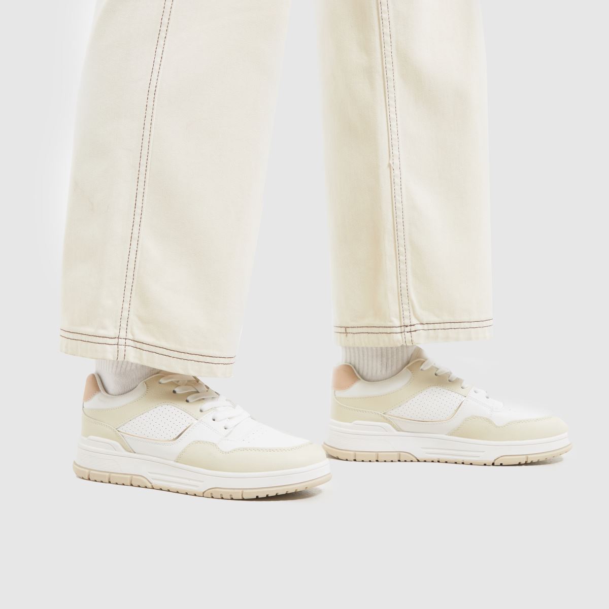 Shoe Monroe – Vita och beige träningsskor