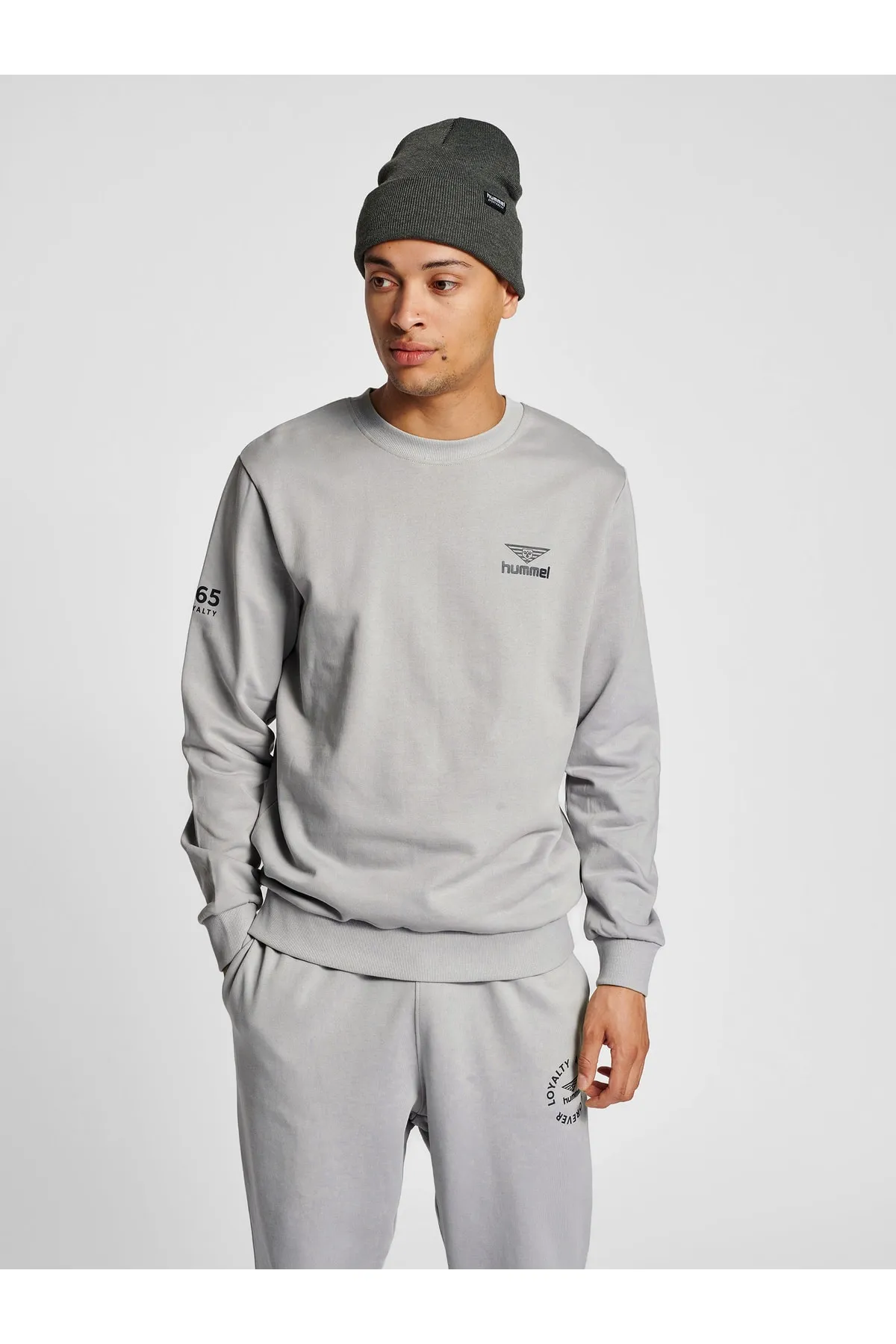 hummel  Sweatshirt - Grau - Regular Fit