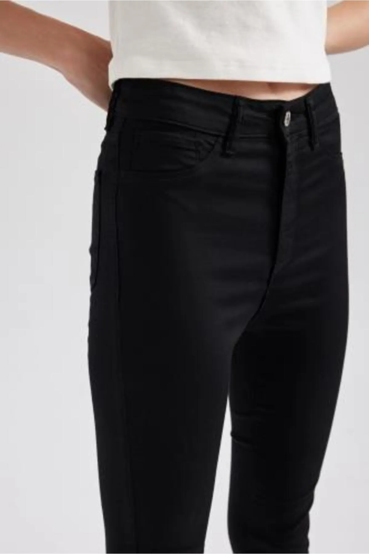 DeFacto  Super Skinny Jegging, hohe Taille, schmales Bein, knöchellange Jeanshose A8570ax23hs