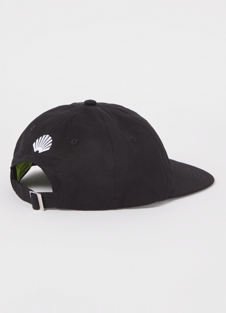 Uusi Amsterdam Surf Association -lippis, jossa logobrodeeraus