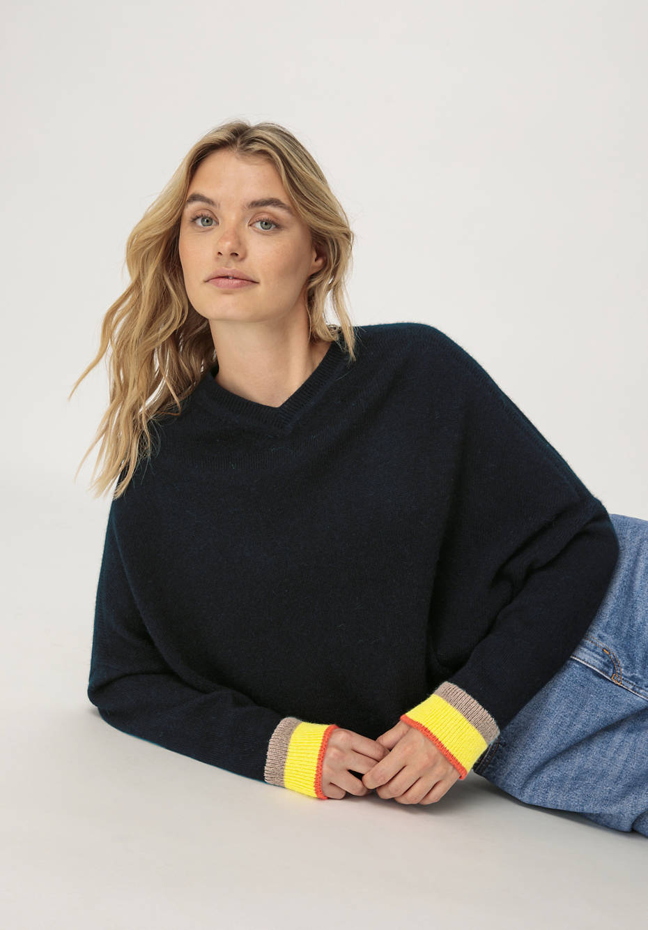 WUNDERKIND X HESSNATUR V-Pullover aus reinem Royal Alpaka