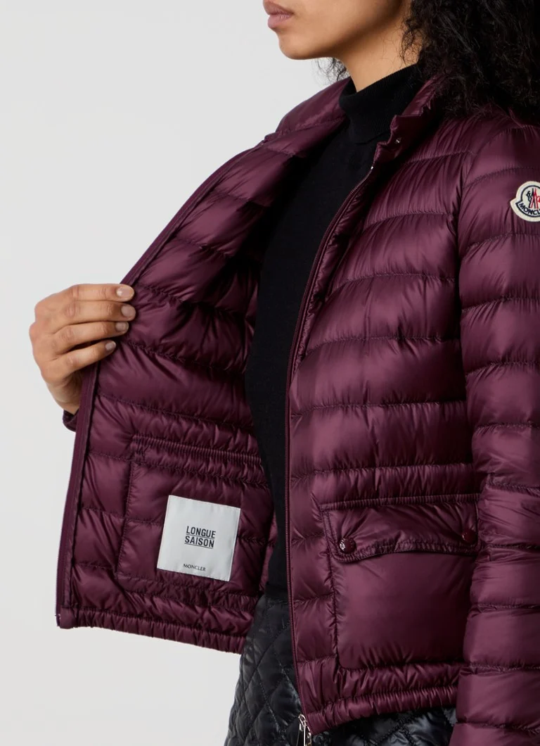 Moncler Lans stepēta jaka ar dūnu pildījumu un kabatām ar atloku