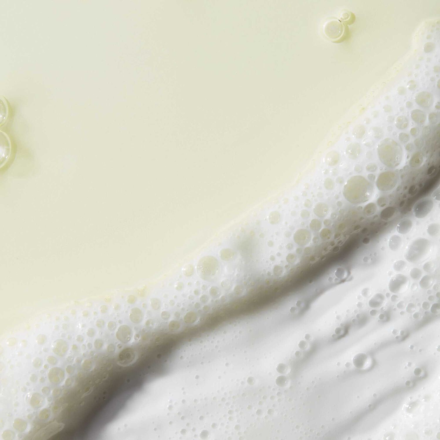 kiehl's Crème de Corps Cleansing Body Oil Huile nettoyante moussante pour le corps 250 ml