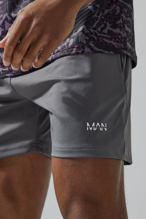 Performance Shorts mit Active Logo