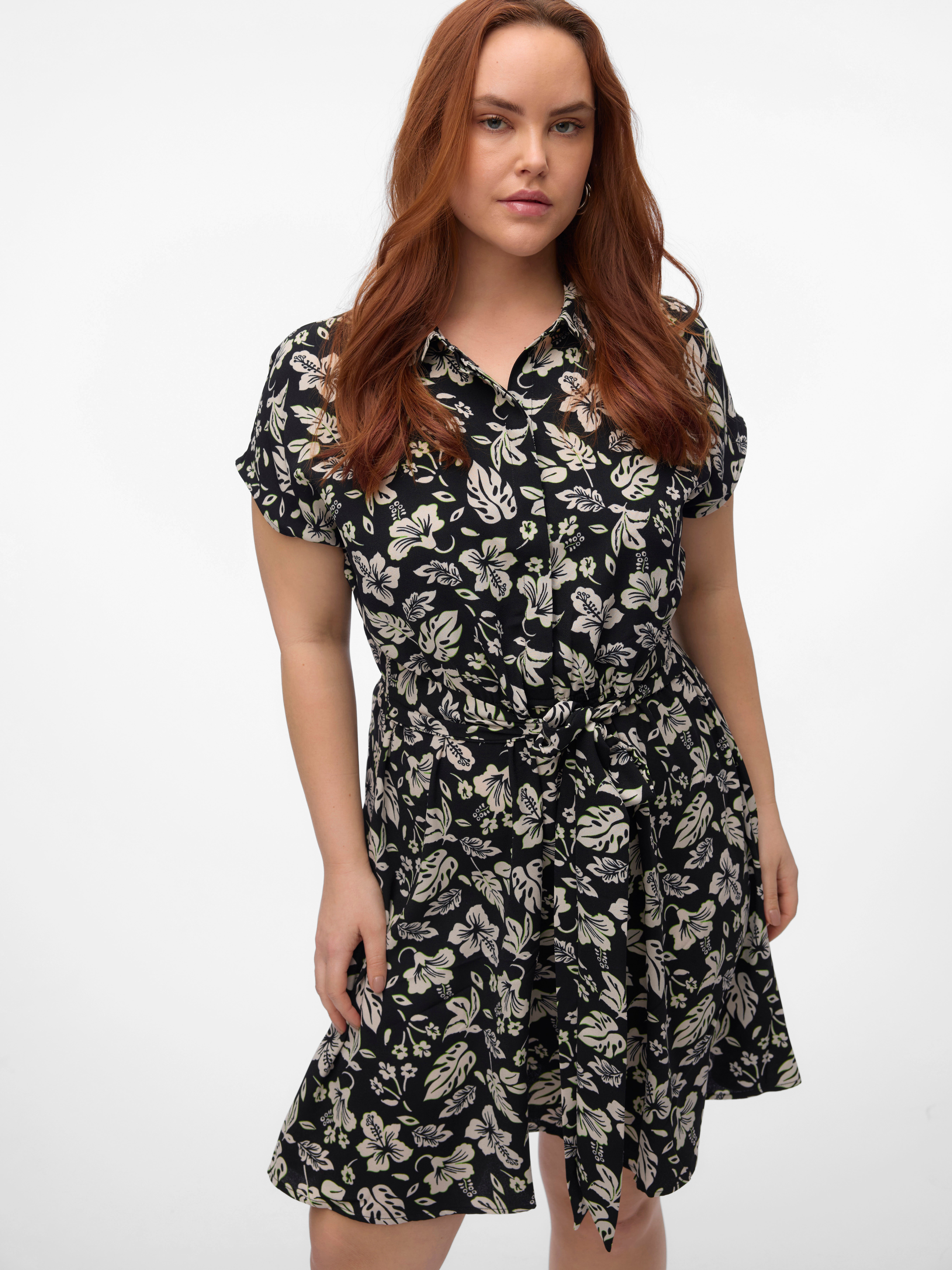 VMNEWHALLIE Kurzes Kleid