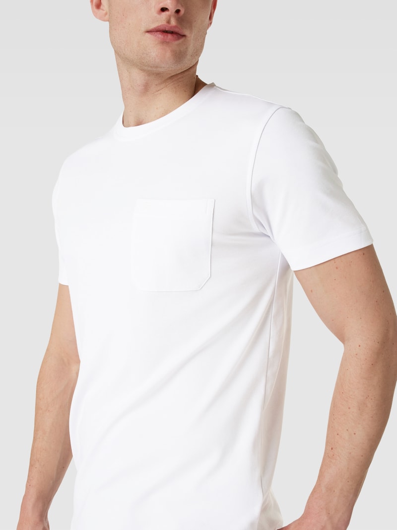 T-Shirt mit Brusttasche in weiß