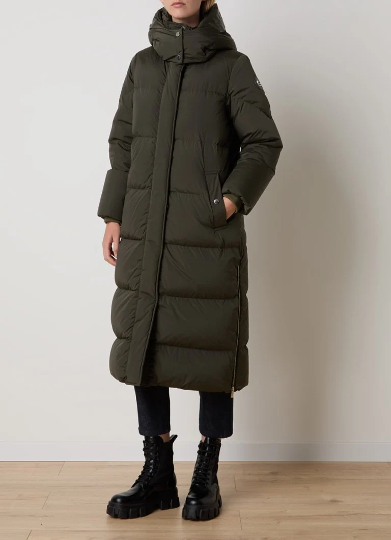 Zateplená parka Woolrich Aurora s péřovou výplní a odnímatelnou kapucí