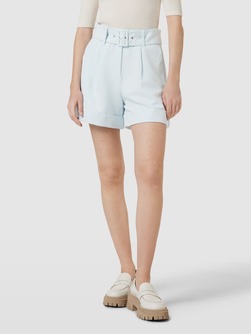 Shorts mit Stoffgürtel Modell 'DIANE' in hellblau