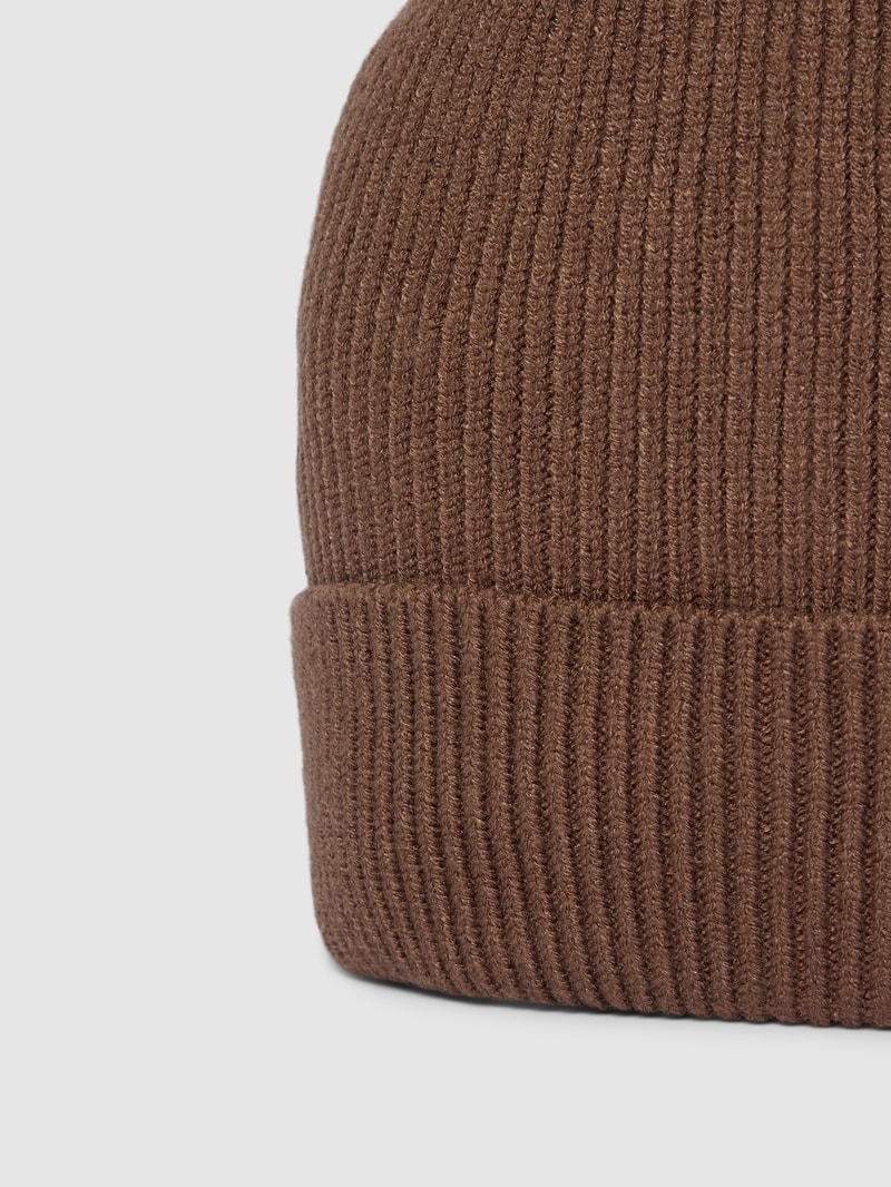 Beanie mit breitem Umschlag Modell 'ZENNA' in dunkelgrün