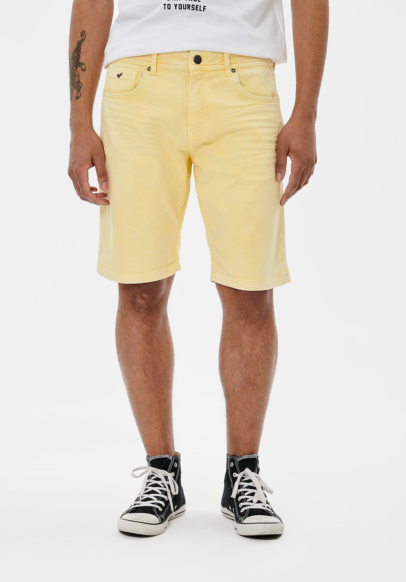 VIXTO  Short straight jaune Homme