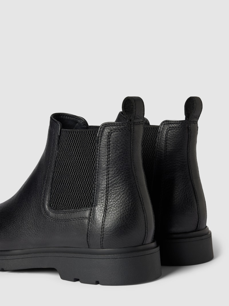 Chelsea Boots mit Strukturmuster Modell 'SPHERICA' in schwarz