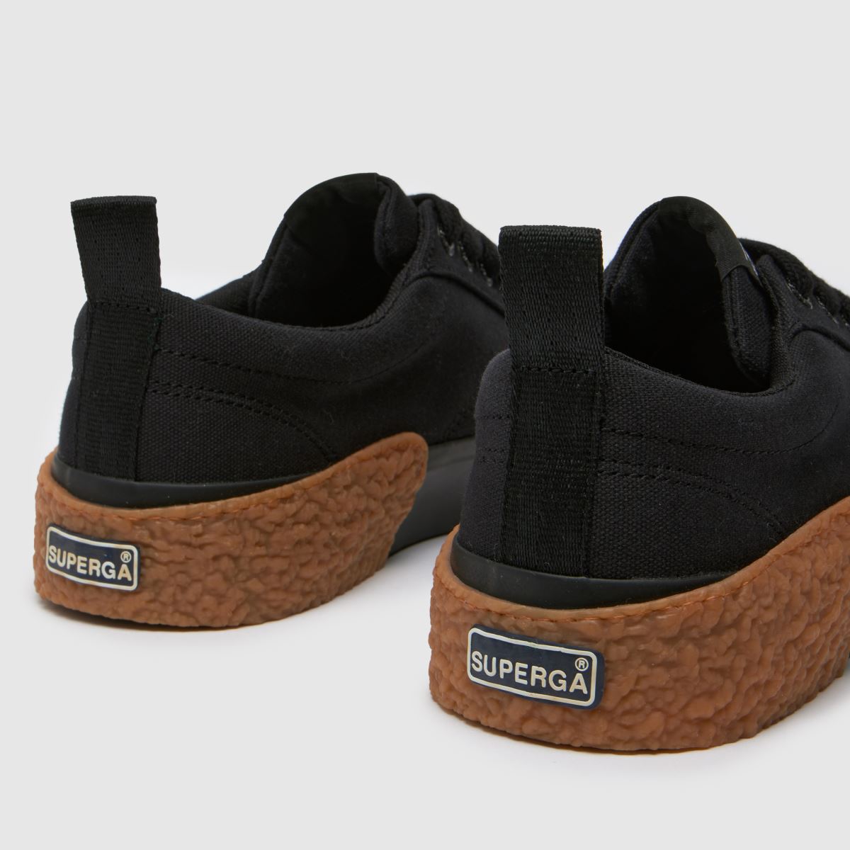 Superga – 2660 – Svarta randiga sneakers med stora bumpers