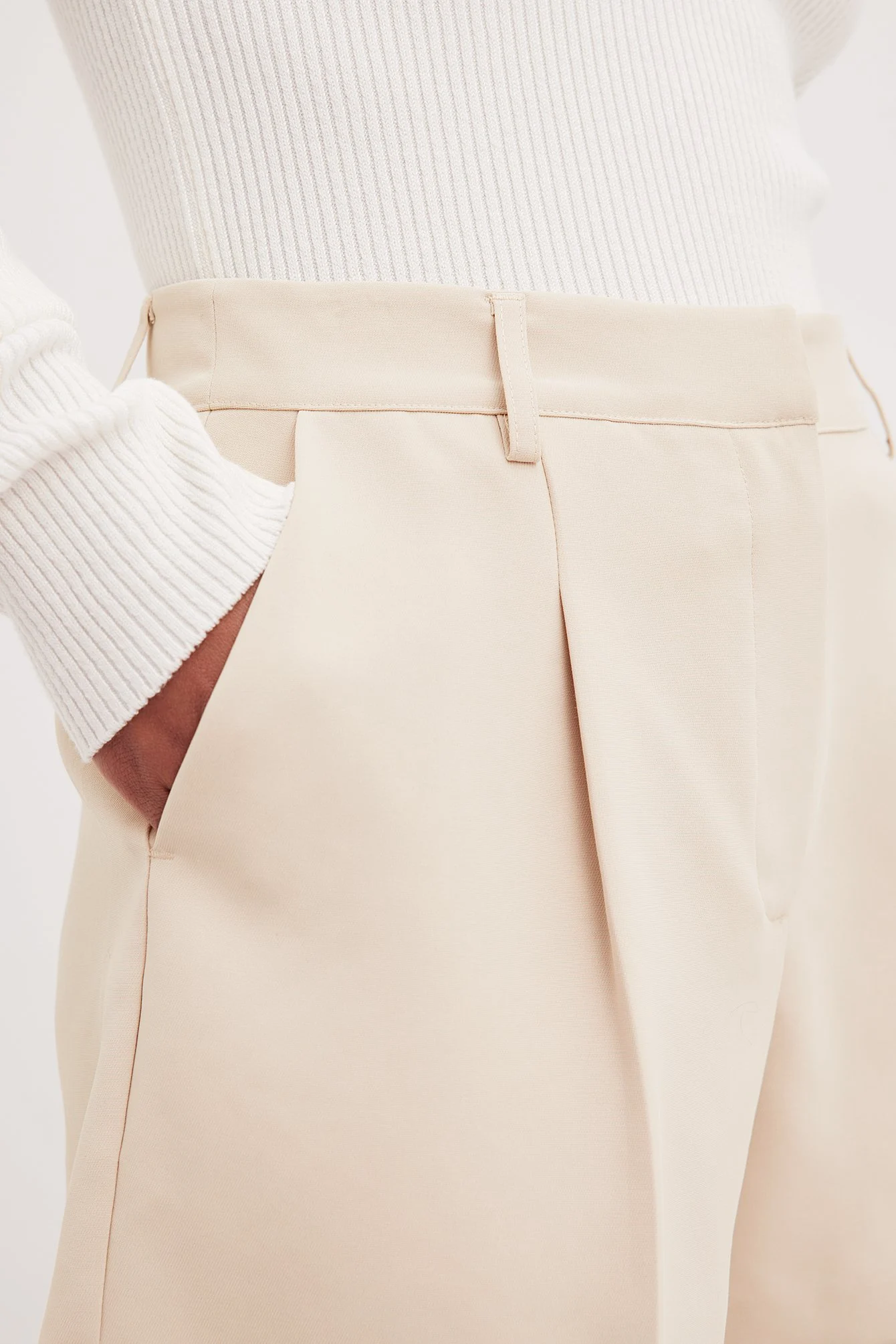 Taillierte Shorts mit hoher Taille