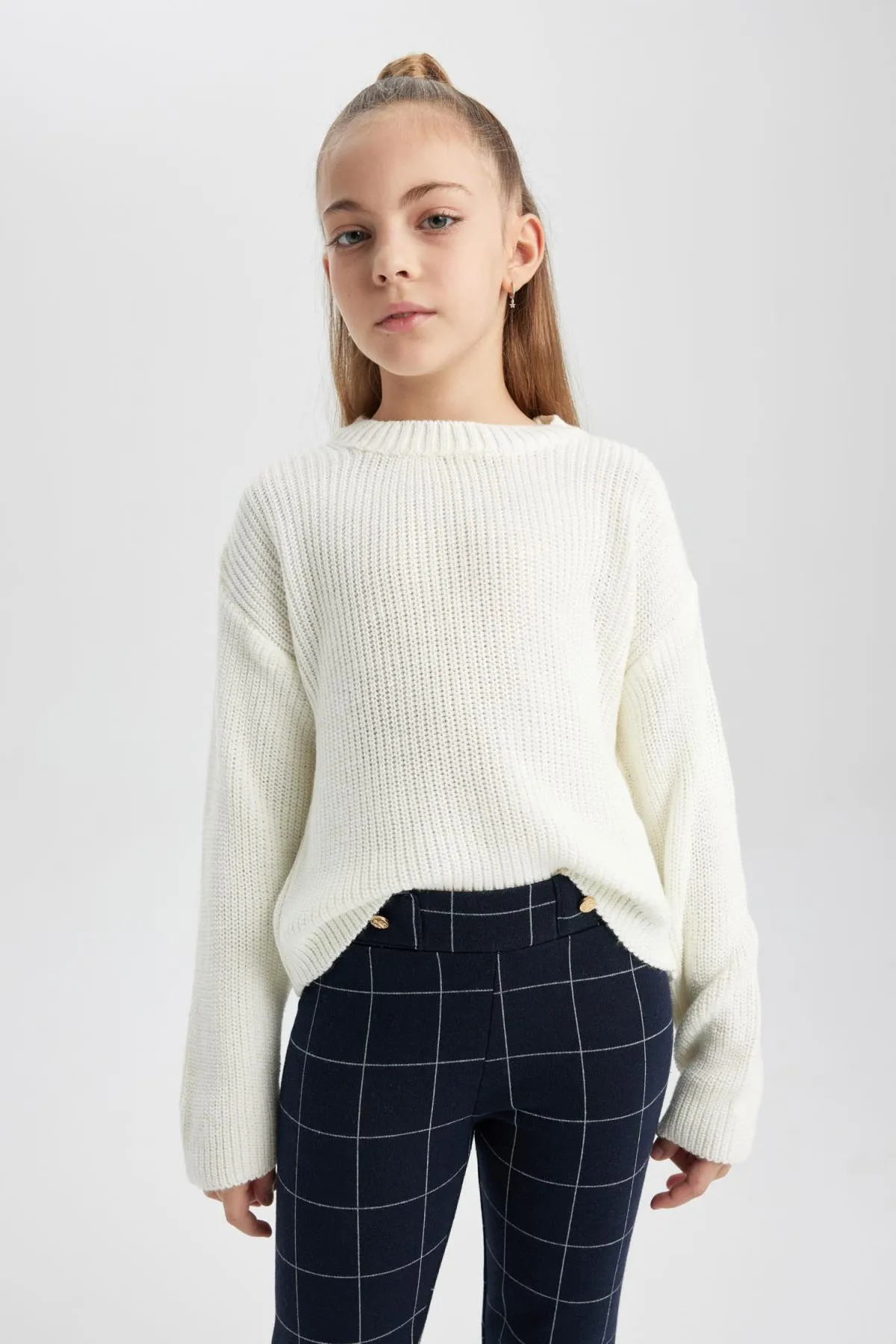 DeFacto  Basic-Pullover mit Rundhalsausschnitt für Mädchen A2293a823au