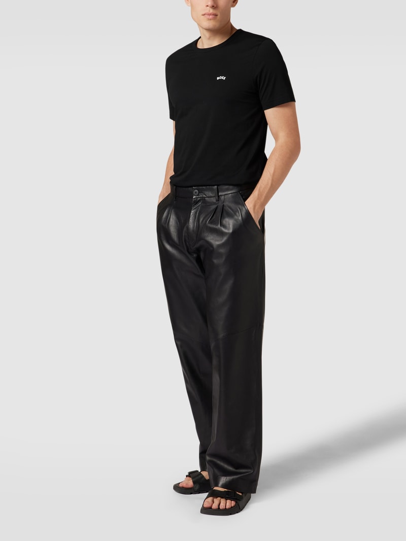 T-Shirt mit Label-Schriftzug Modell 'Tee Curved' in schwarz