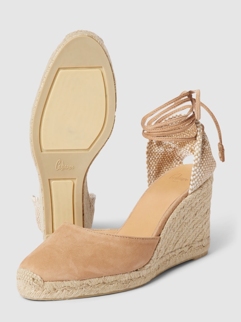 Wedges mit Schnürverschluss Modell 'CARINA' in camel