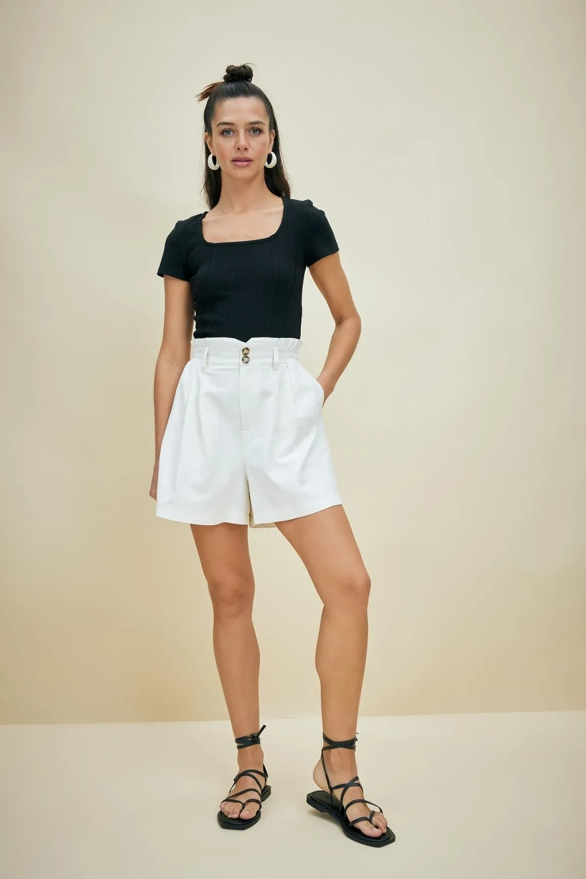 DeFacto  Relax-Fit-Shorts aus Leinenmischung mit Paperbag-Taille W5321az23sm