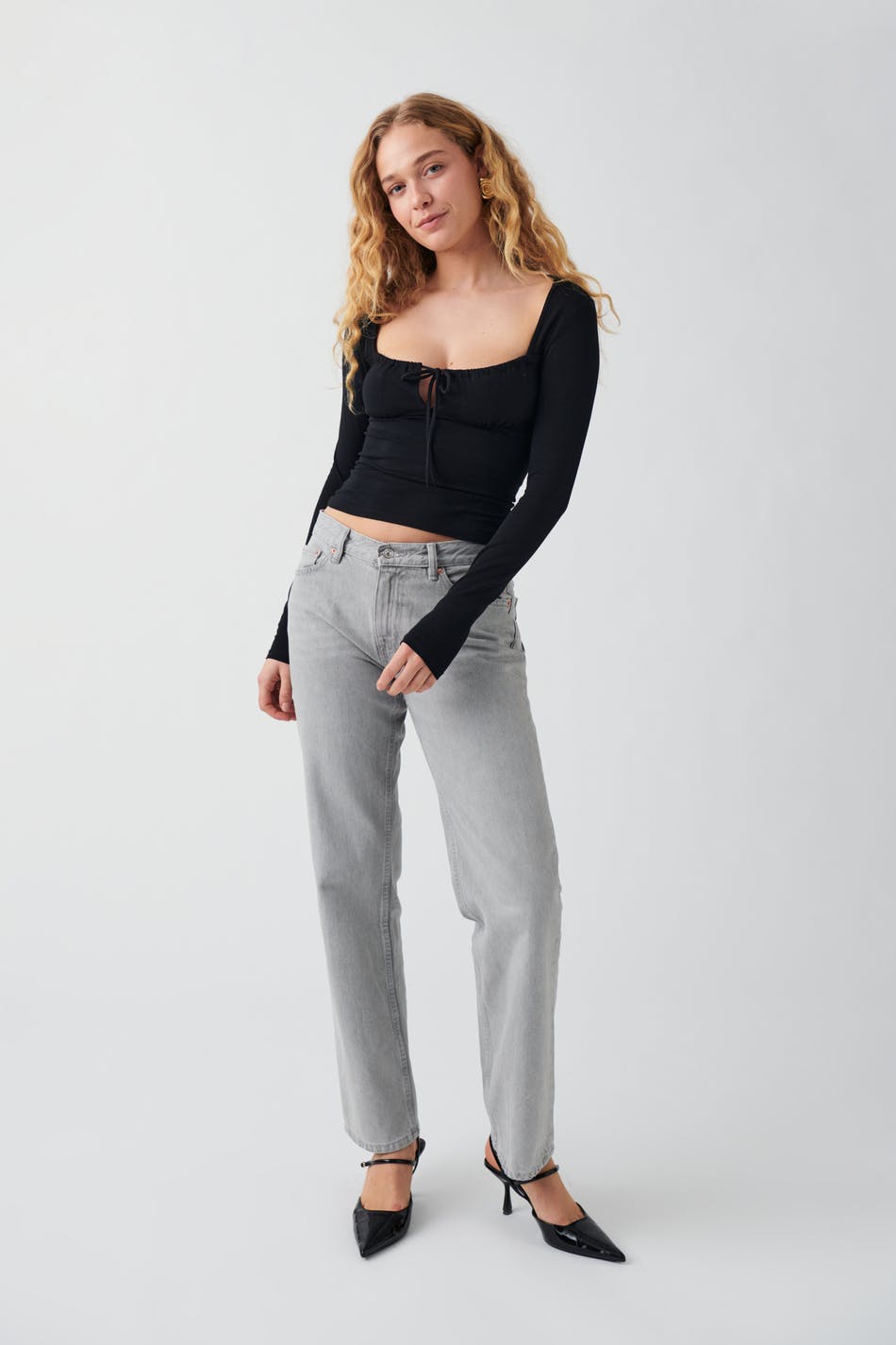 Tie top