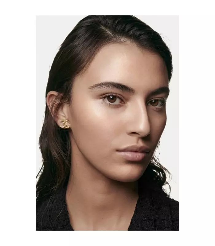 N°1 DE CHANEL FOND DE TEINT REVITALISANT Illumine - Hydrate - Protège 30ml