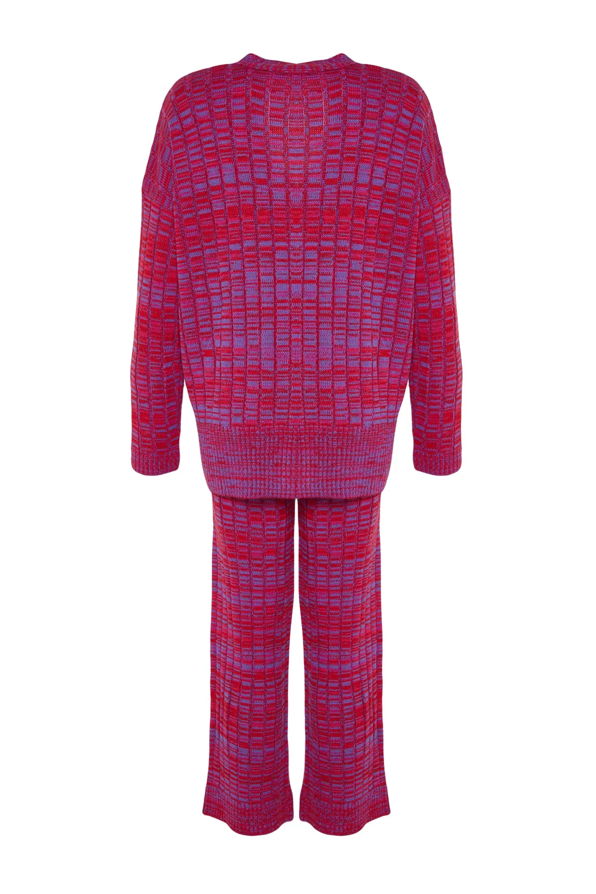 Trendyol Collection  Set aus Oberteil und Unterteil aus Strick mit Farbverlauf und lila Hose TWOAW24AU00054