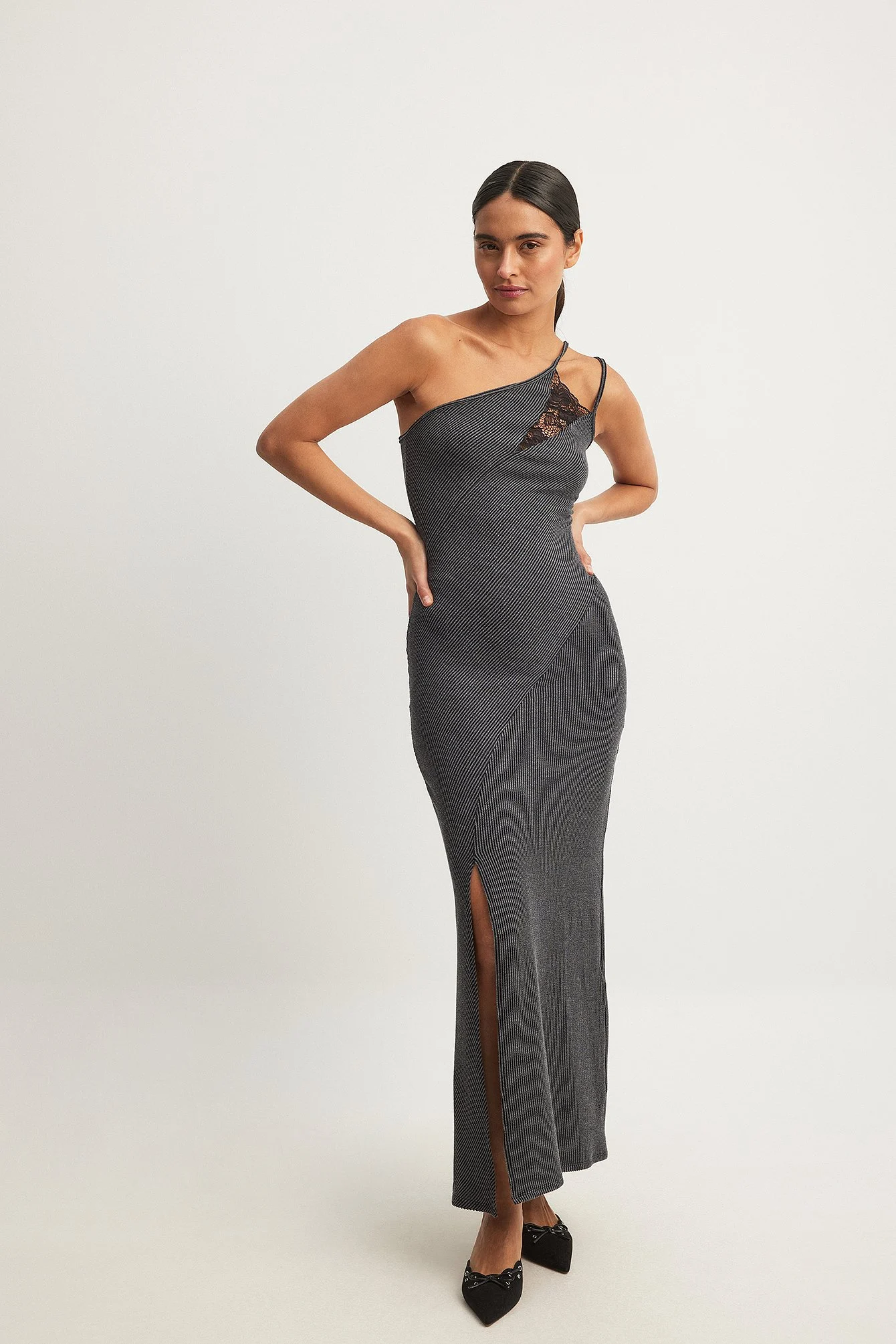 Midikleid aus gerippter Spitze