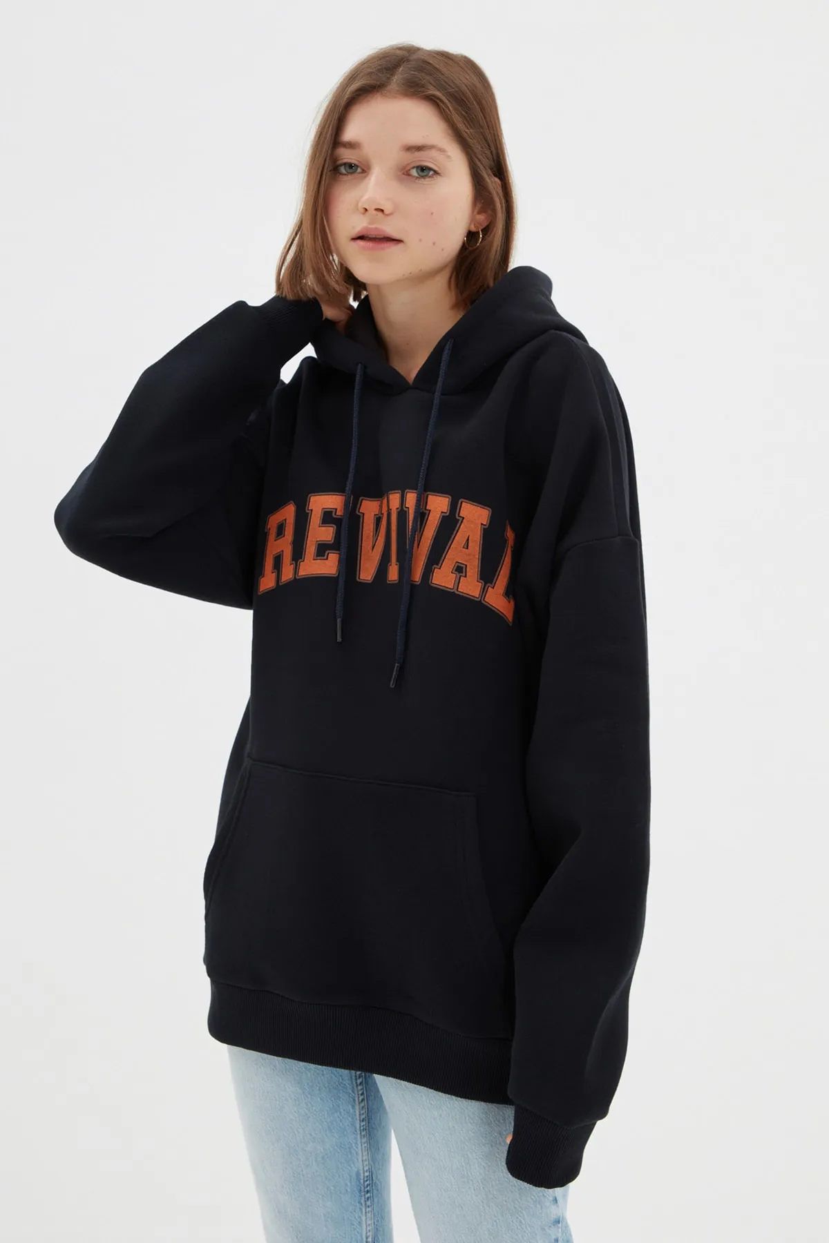 Trendyol Collection  Marineblaues Unisex-Sweatshirt mit Kapuze in Übergröße/weiter Passform TMNAW22SW1462/Marineblau