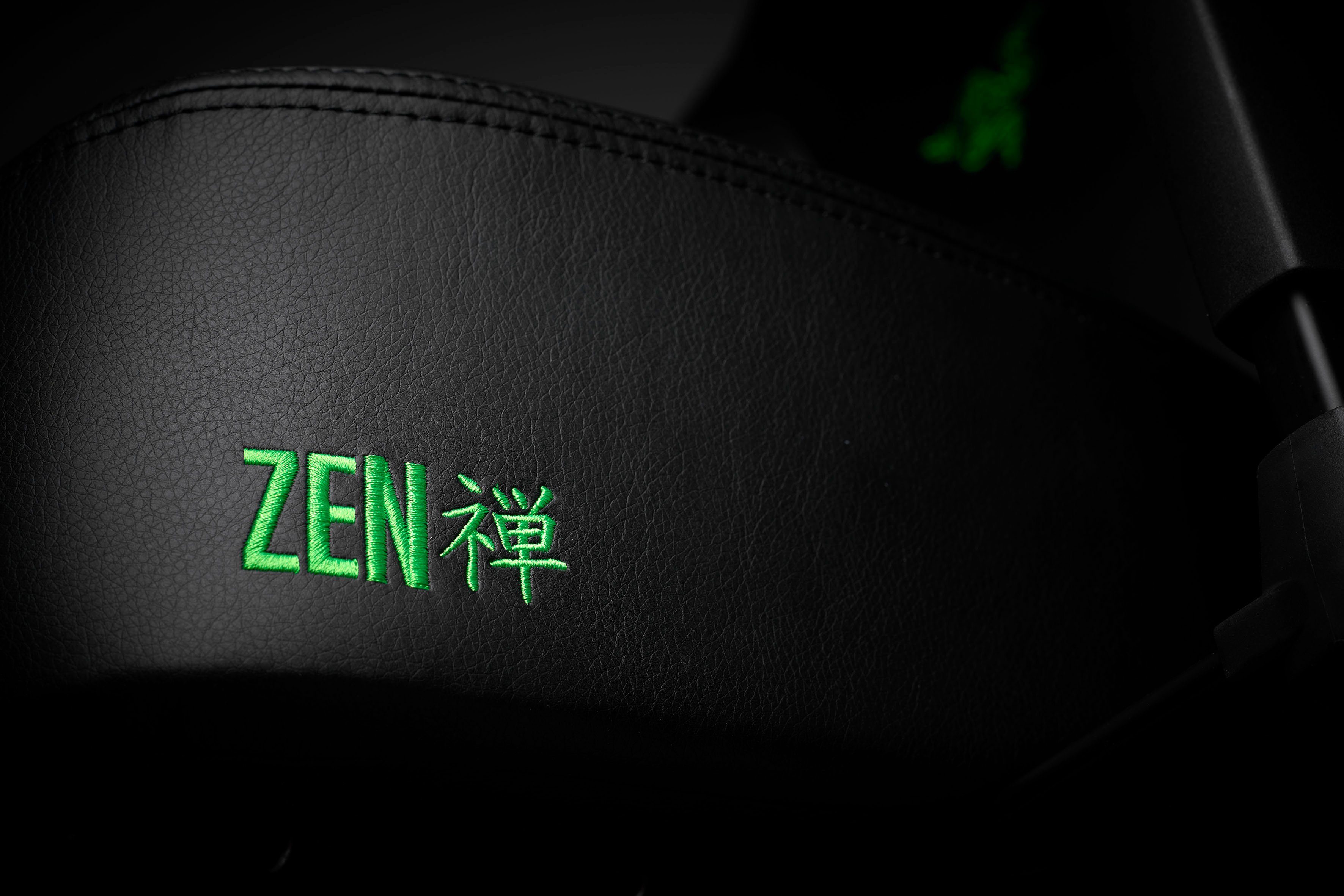 RAZER Gaming-Stuhl Tarok Ultimate by Zen