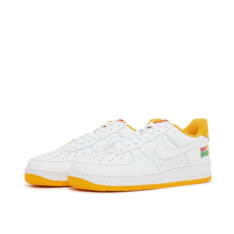 NIKE Wmns Air Force 1 Low Retro Qs 