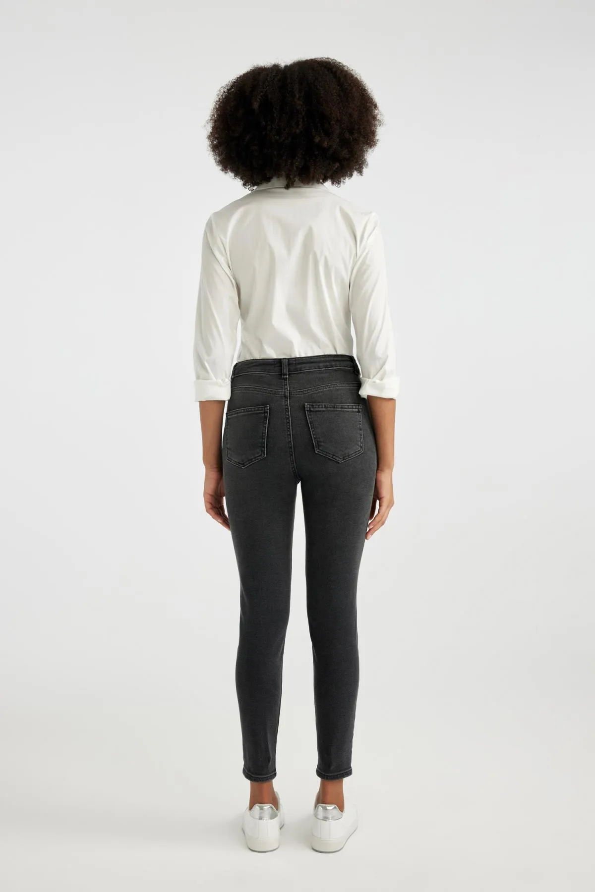 DeFacto  Lange Jeanshose mit schmaler Passform und hoher Taille
