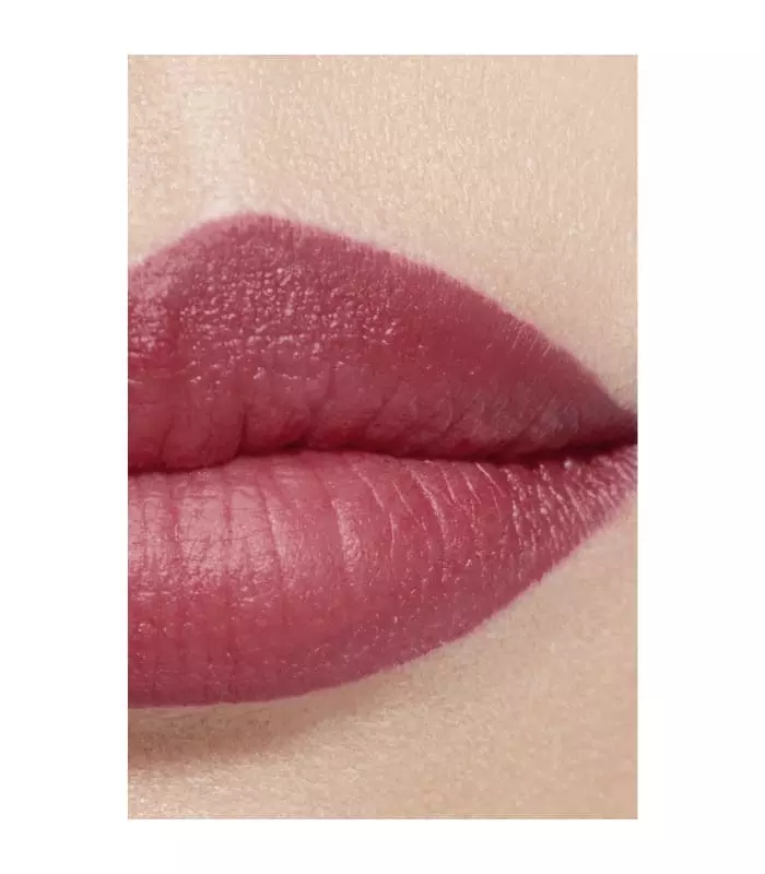 ROUGE ALLURE VELVET Le Rouge Velours Lumineux